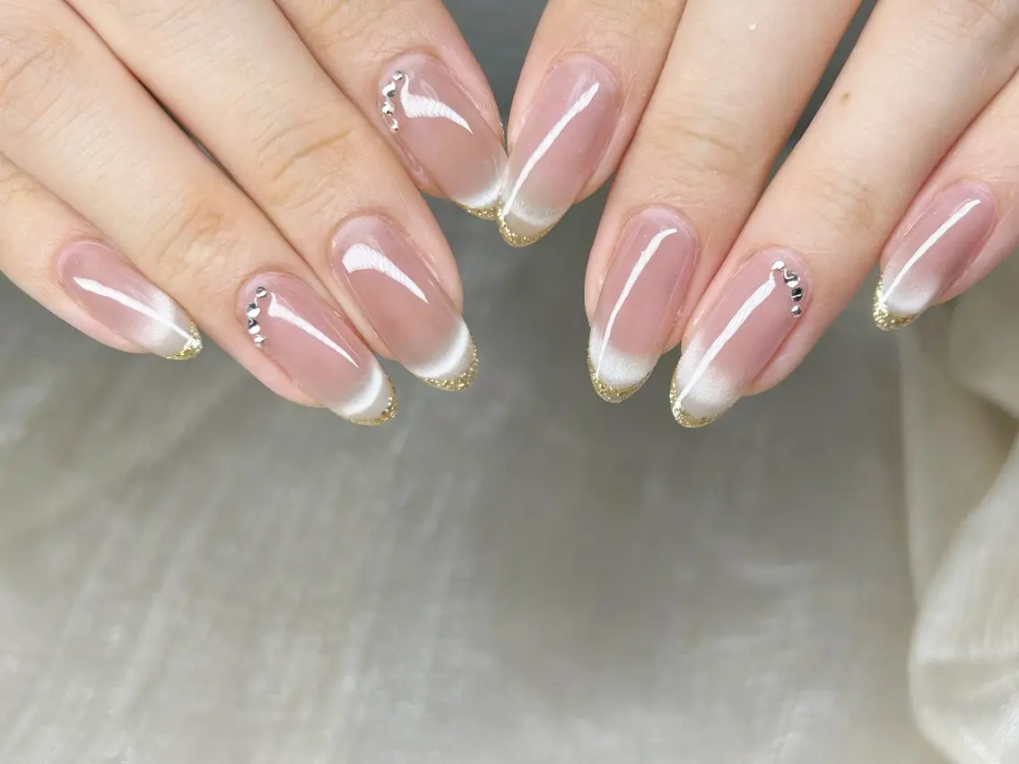 ネイル アートネイル チークネイル 成人式 入学式 長さ出し ハンドネイル Lino Nailのネイルデザイン