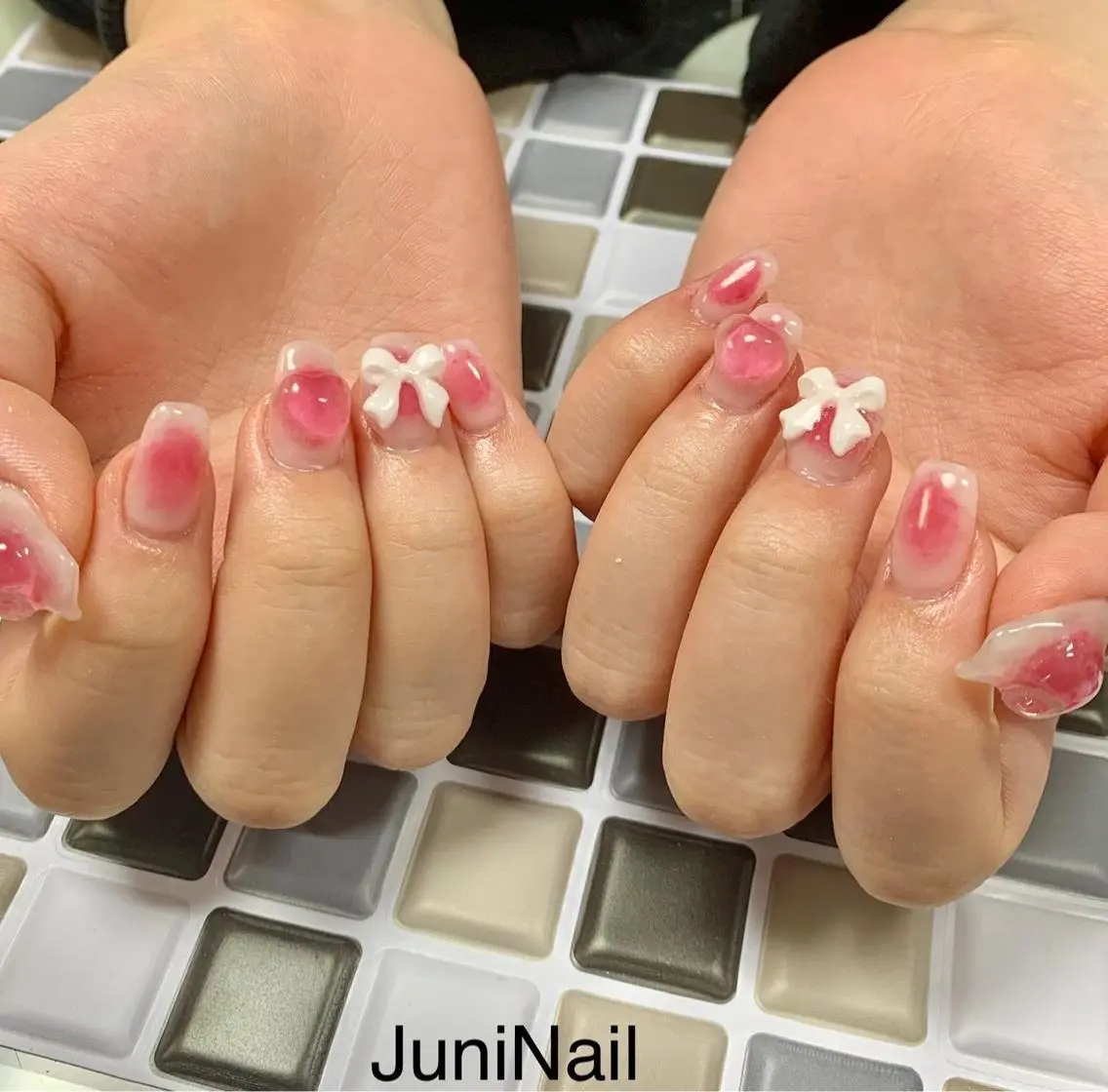 ネイル オーロラネイル クリアネイル 成人式 フラッシュネイル フレンチネイル ハンドネイル JuniNail 주니네일🇰🇷suのネイルデザイン