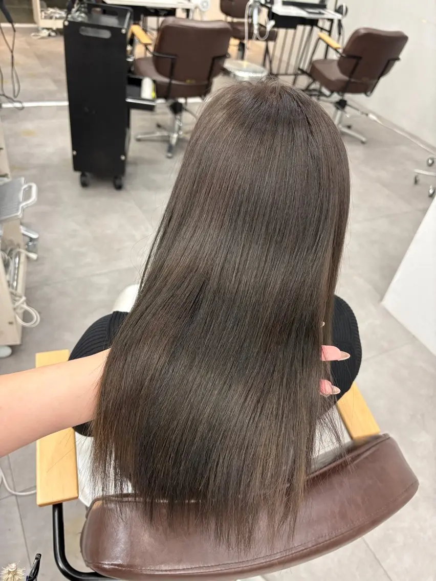 セミロング カラー ヘアカラー トリートメント Hina🫧透明感 /上品/モテ🫧のヘアスタイル