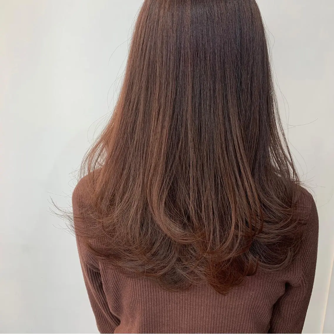 セミロング 髪質改善サロン🫧 戎谷栞菜のヘアスタイル