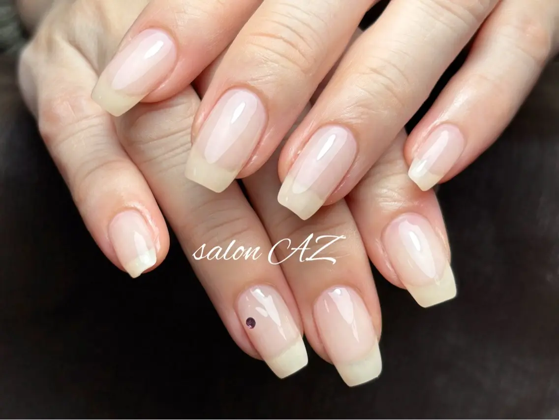 ネイル アートネイル 長さ出し フットネイル フレンチネイル ジェルネイル ハンドネイル salon AZのネイルデザイン