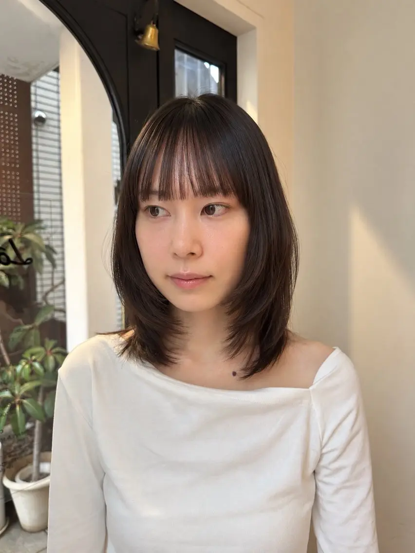 セミロング カラー カット ヘアカラー トリートメント ヤスマルユイカ 髪質改善/透明カラーのヘアスタイル