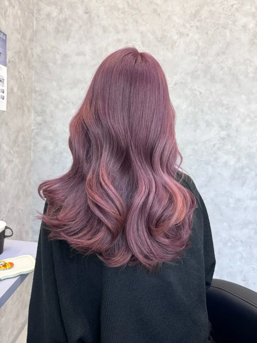 ロング 韓国風カラー🤎 𝒄𝒉𝒊𝒌𝒂のヘアスタイル