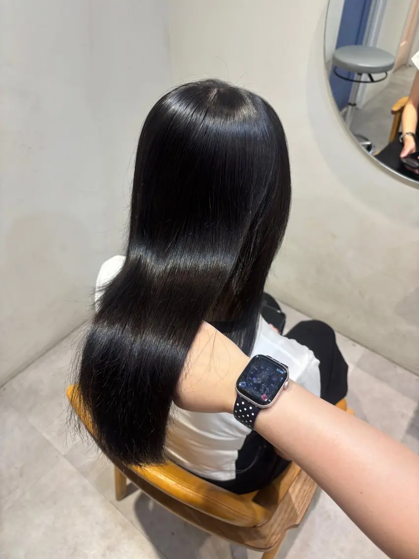 ミディアム ヘアカラー トリートメント roka ʜᴀʀᴜᴋᴀのヘアスタイル