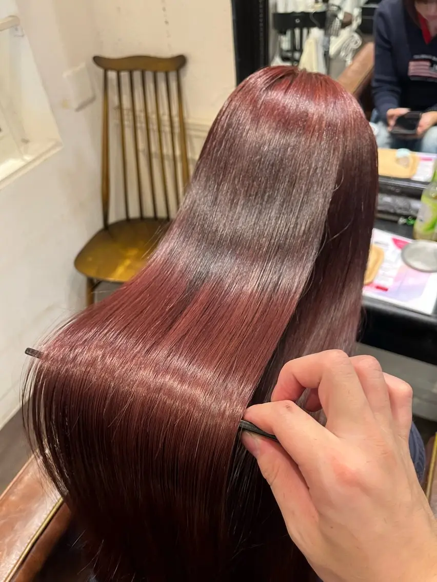 ロング カラー 草野 圭音のヘアスタイル