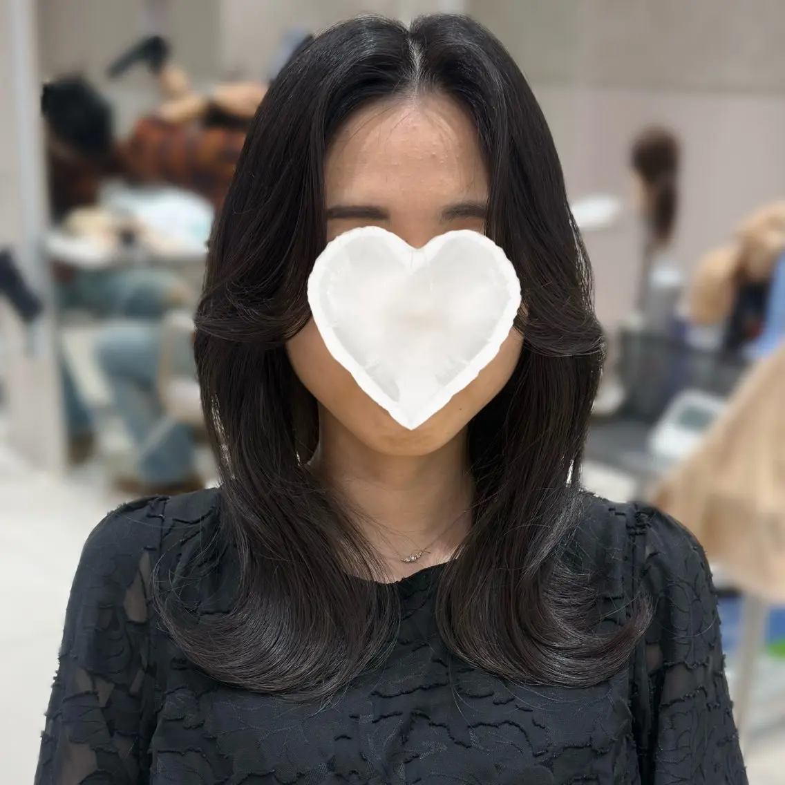 ミディアム カット ヘアカラー トリートメント 内田 志乃のヘアスタイル