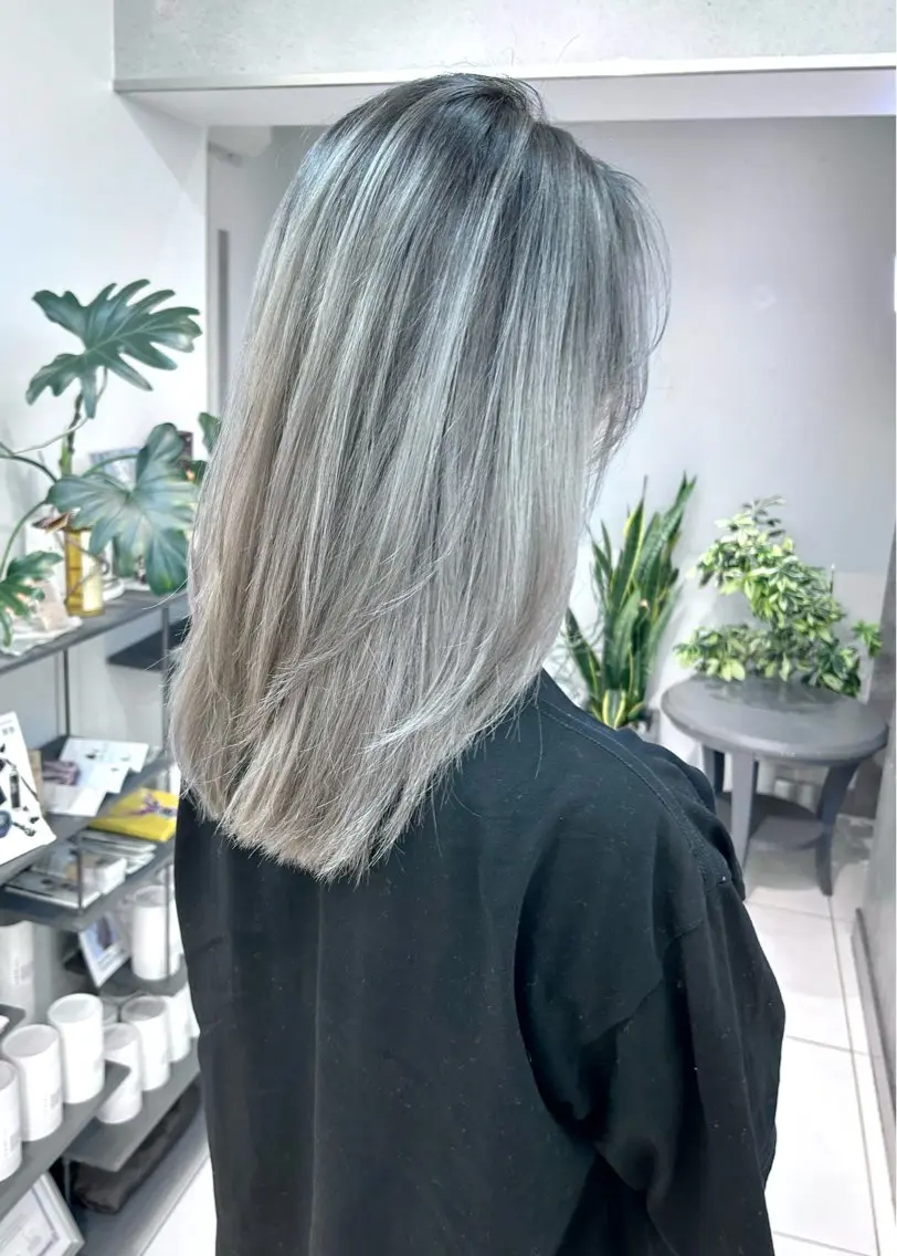 ミディアム ミディアムレイヤー レイヤーカット カット トリートメント 艶髪/ショート/ ボブ/なつきのヘアスタイル