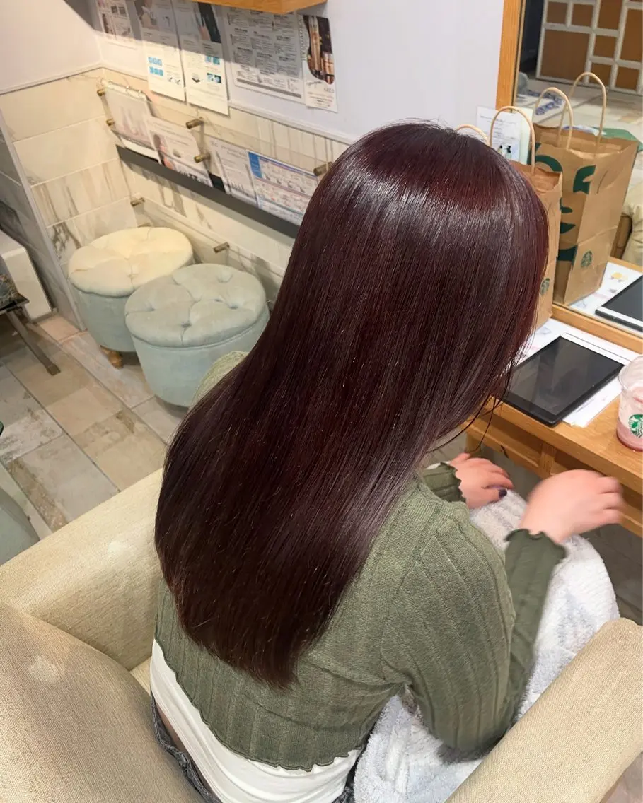 セミロング カラー カット ヘアカラー トリートメント 小柳 夏美のヘアスタイル