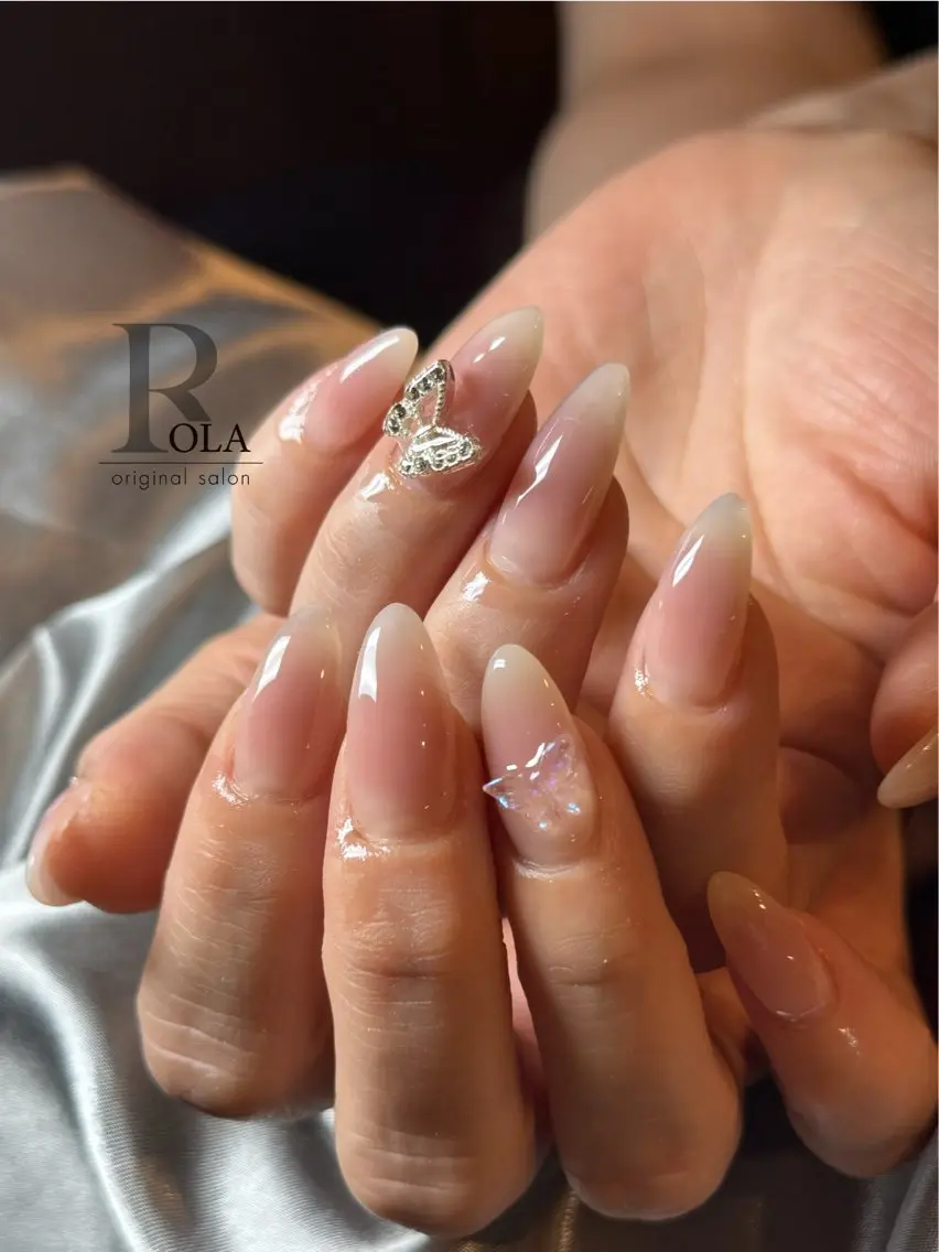 ネイル チークネイル ハンドネイル original salon ROLAのネイルデザイン