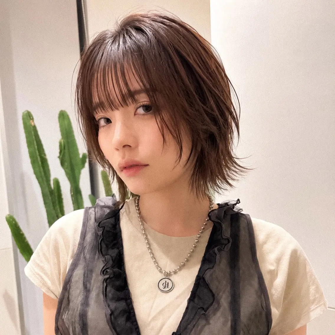 ショート カラー 透明感カラー 髪質改善 レイヤーカット 小顔カット トリートメント カット ヘアカラー 宮内大輔 /レイヤー/艶カラーのヘアスタイル