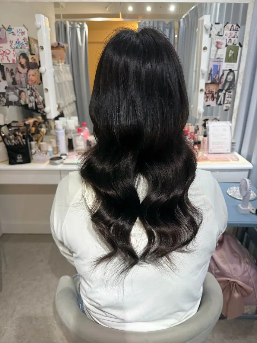 セミロング ヘアアレンジ ヨシンモリ ココシャル miranoのヘアスタイル
