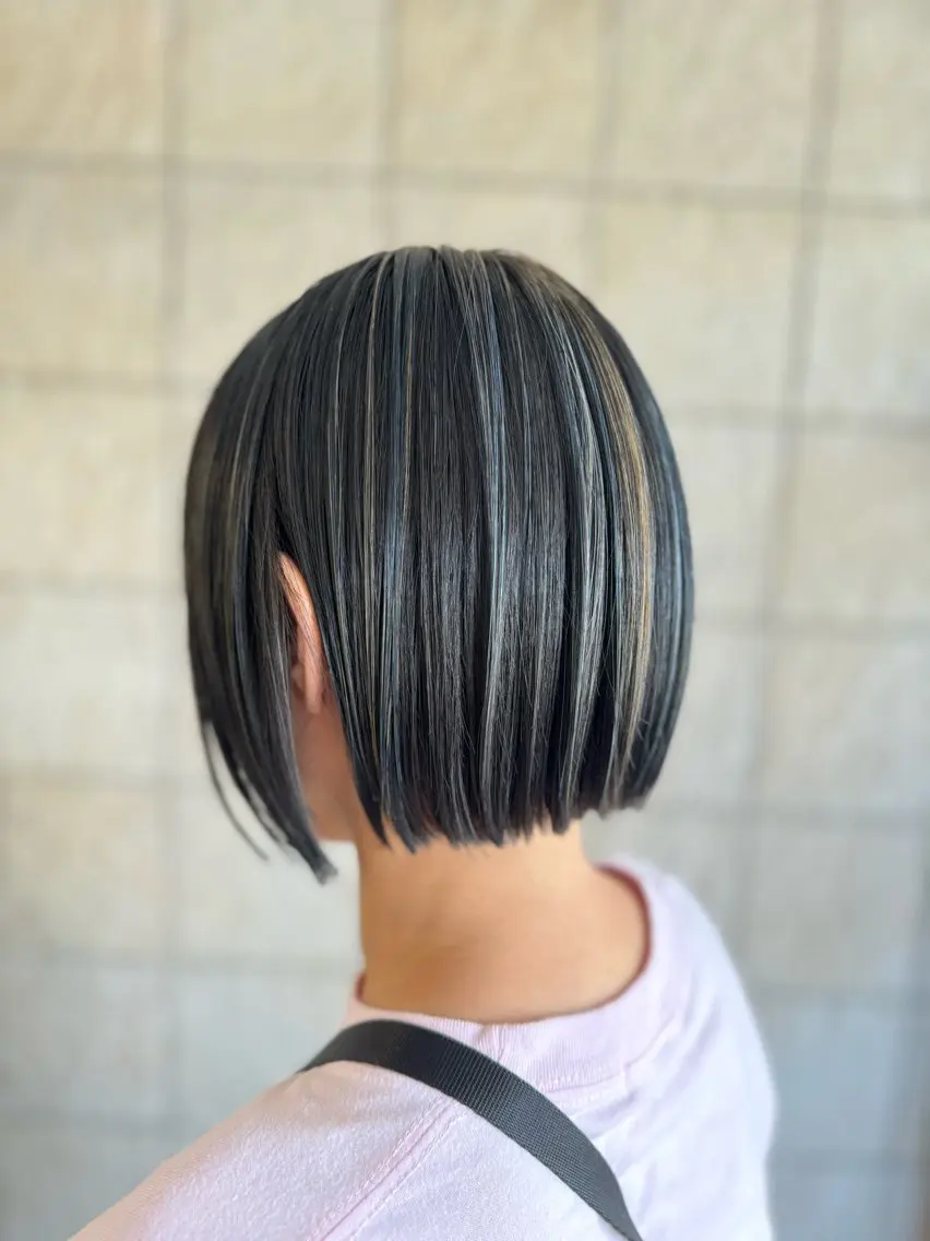 カット & カラー&トリートメントの写真