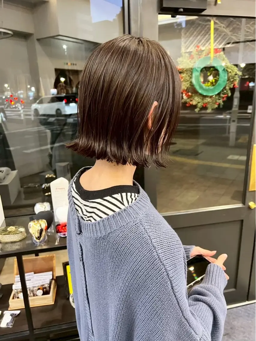 ミディアム カラー 森 彩夏のヘアスタイル