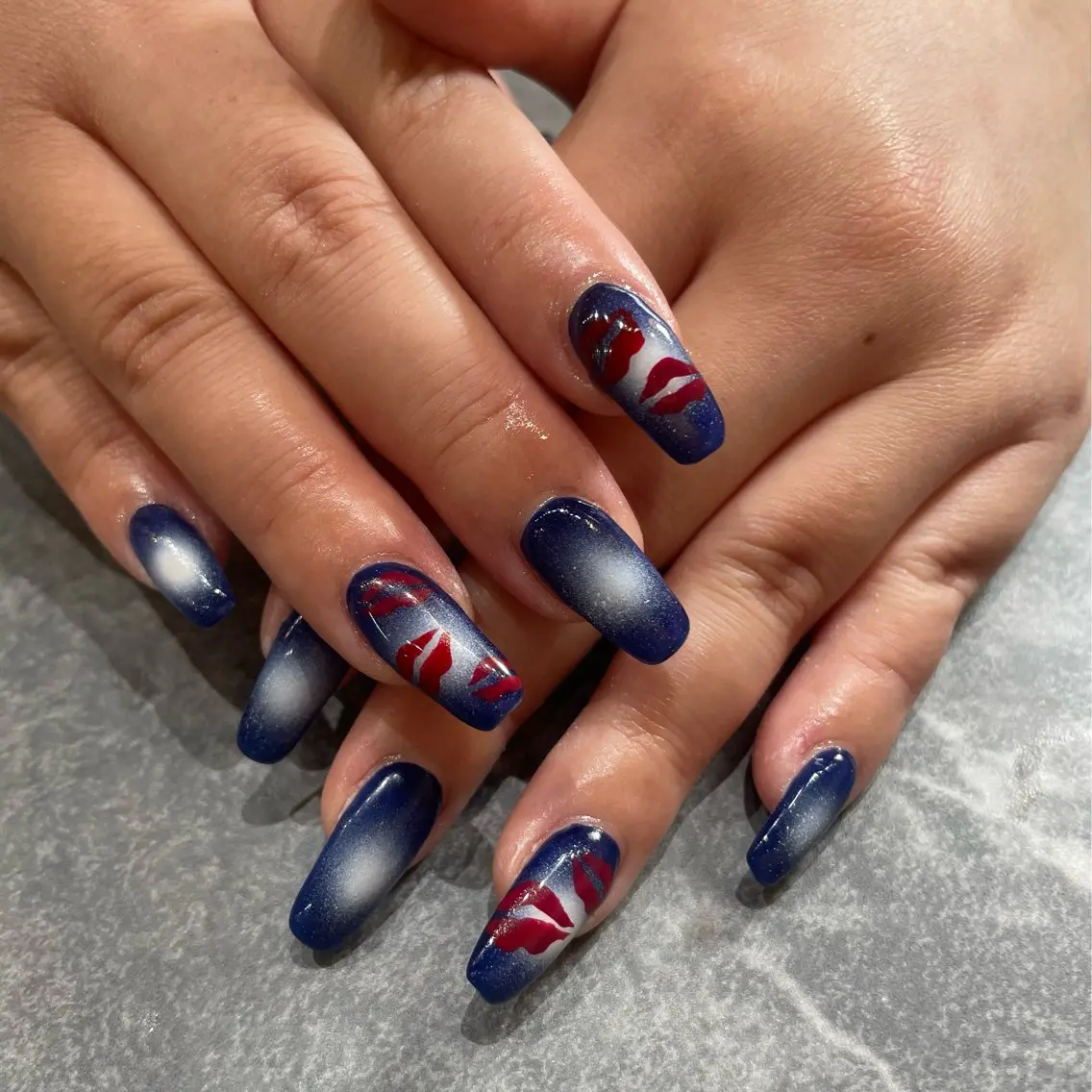 ネイル チークネイル ホワイト NENE／Insta p_box_neneのネイルデザイン