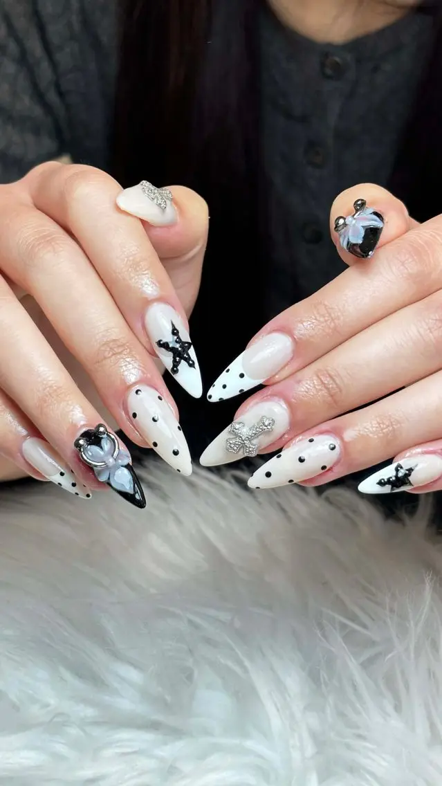ネイル オーロラネイル ボルドー ブラウン 氷ネイル・うるうるネイル キラキラネイル ハンドネイル Julli NailStudioのネイルデザイン