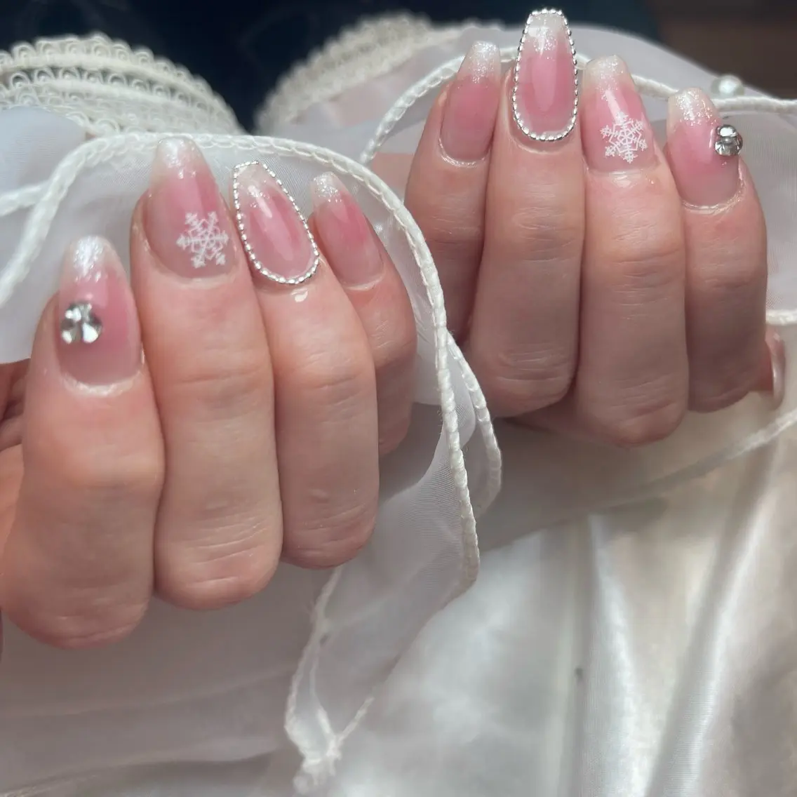ネイル チークネイル 冬ネイル salon de Tiara 碧のネイルデザイン