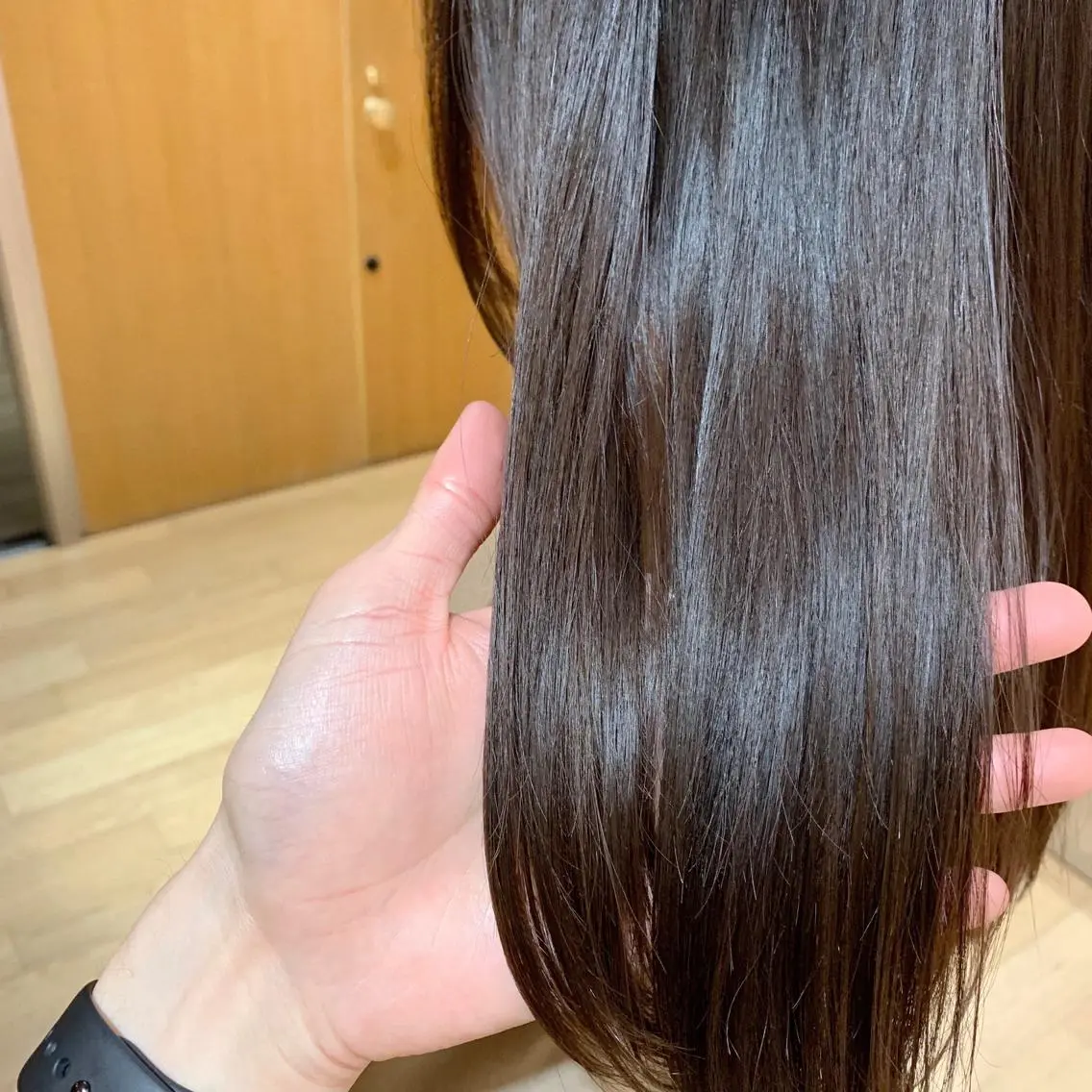 セミロング カラー パーマ ヘアアレンジ 黒髪 透明感カラー グレージュ カット ヘアカラー トリートメント 松田 亮葉のヘアスタイル
