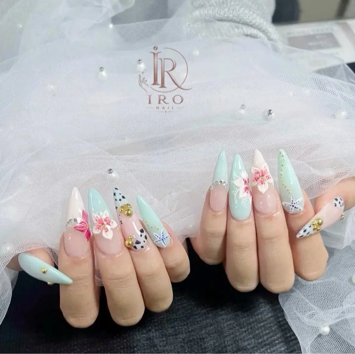 ネイル チークネイル フレンチネイル グラデーション 韓国ネイル マグネットネイル MiA NAILのネイルデザイン