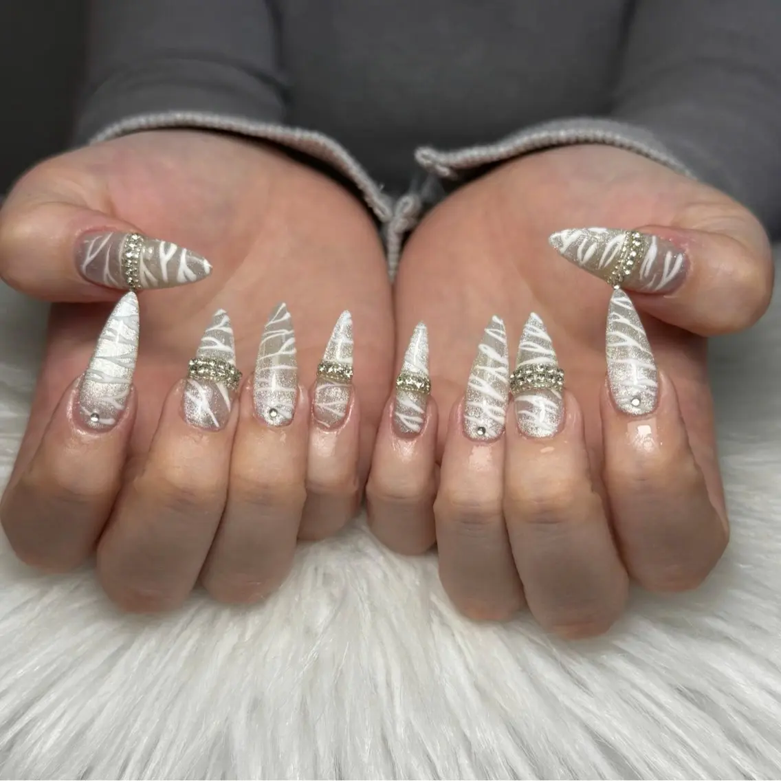 ネイル ハンドネイル KITTY nailsのネイルデザイン