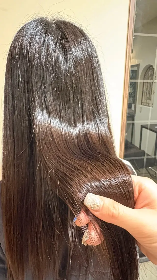 ロング 宇井 沙世子のヘアスタイル