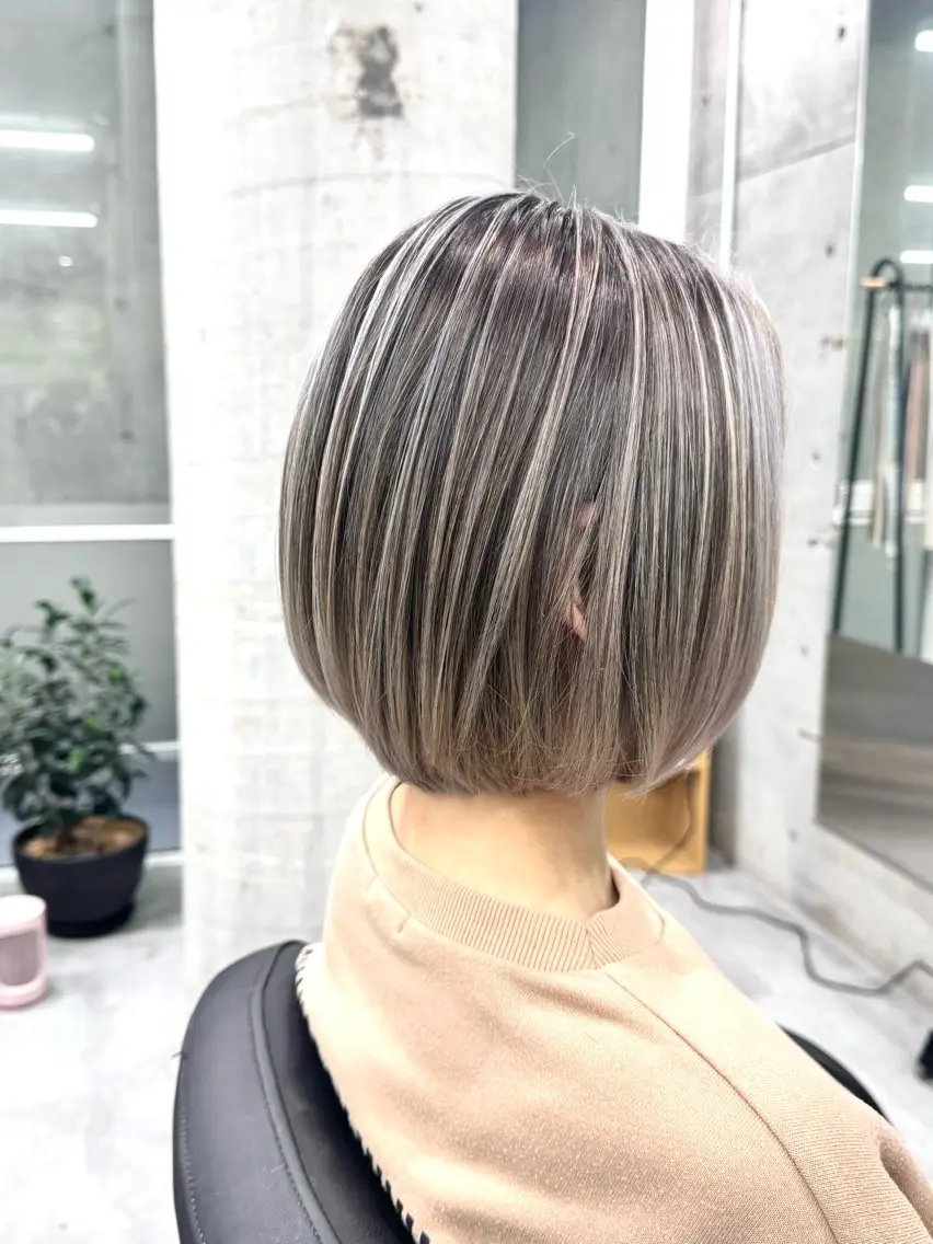 ショート カラー バレイヤージュ レイヤーカット ヘアカラー トリートメント 艶髪✨ブリーチ職人 yasuのヘアスタイル