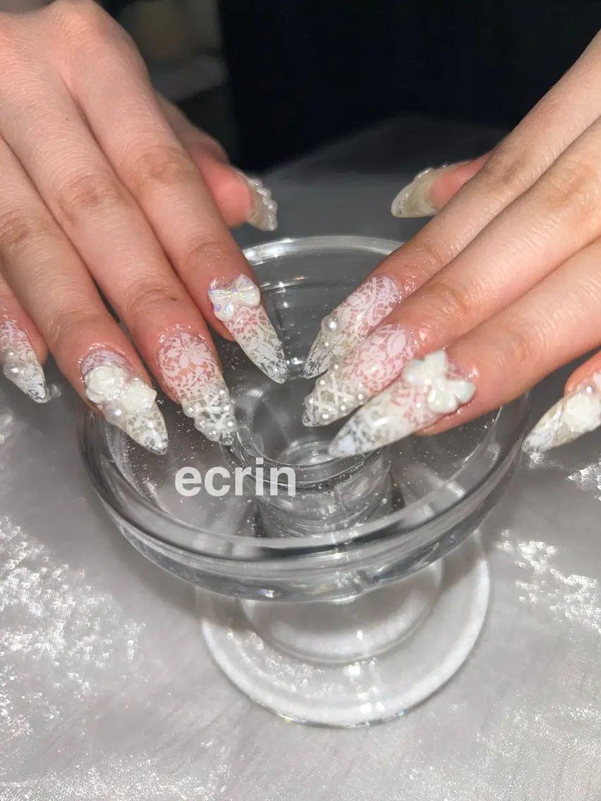 ネイル レース ホワイト ハンドネイル ecrin (エクラン)のエステ・リラクイメージ