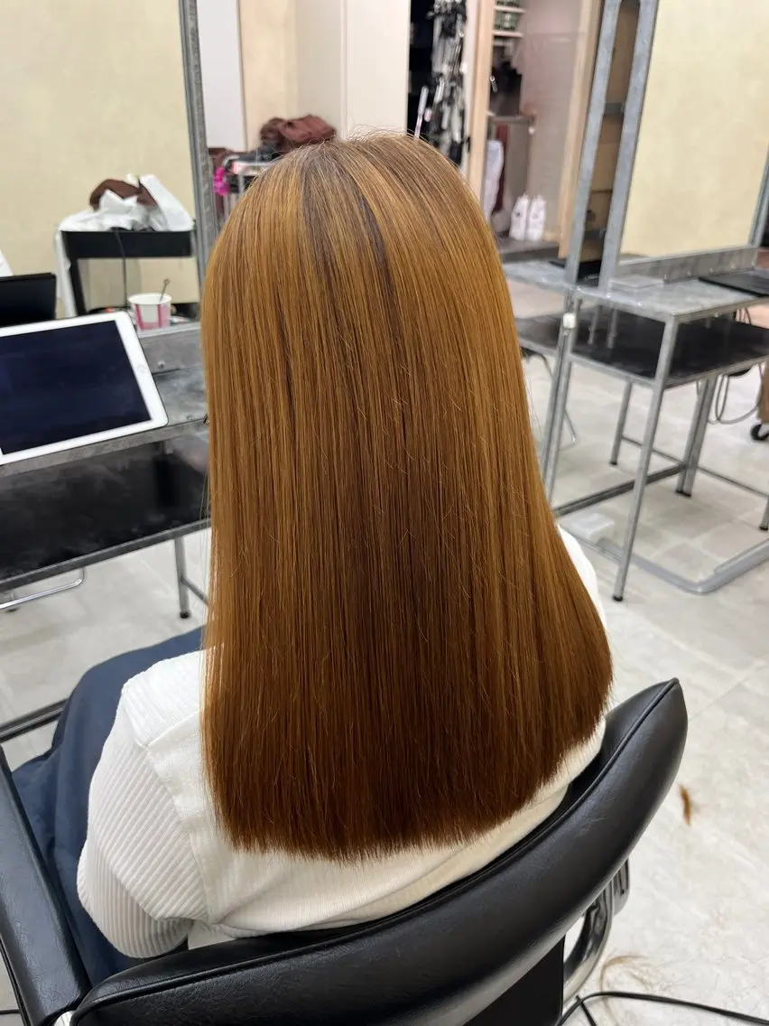 ショート 縮毛矯正 艶髪カラー😊 西久保光✂️のヘアスタイル