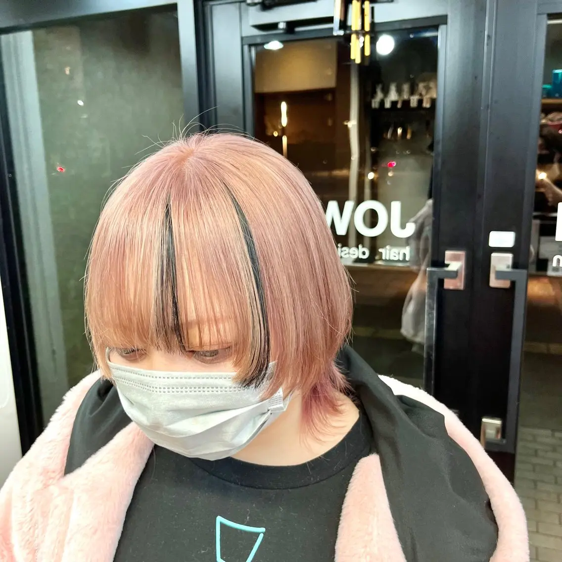 ショート カラー デザインカラー ハイトーンカラー ピンクカラー 顔周りカット カット ヘアカラー トリートメント 有田裕真 【ブリーチカラー】のヘアスタイル