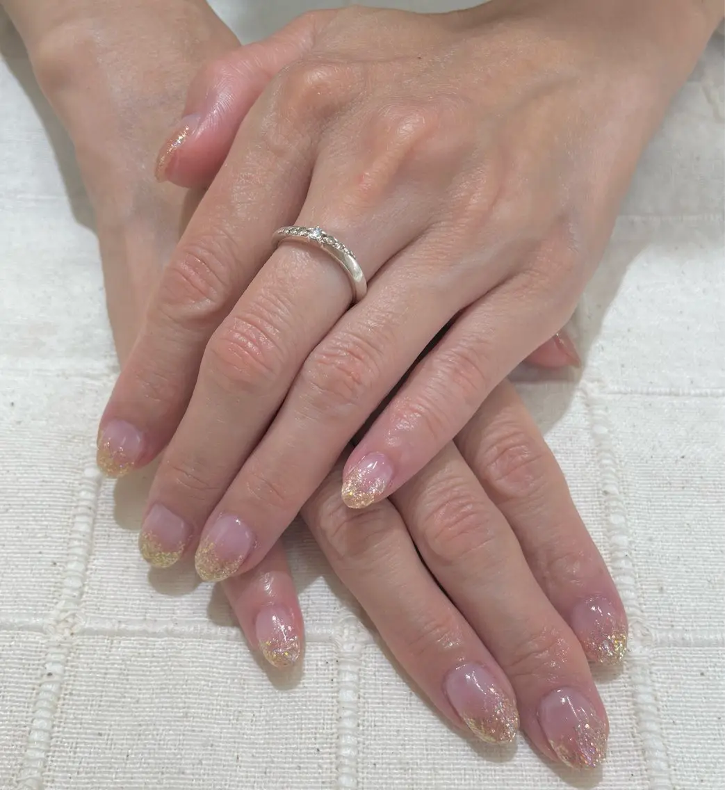 ネイル ゴールド グラデーション ラメ(グリッター) ピンク 黄色 KEYs' NAIL ROOMのネイルデザイン