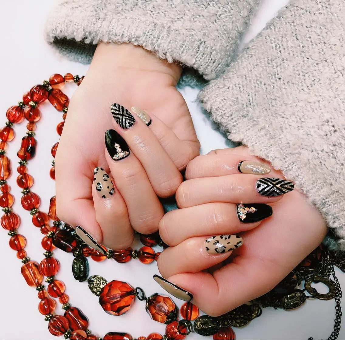 ミディアム ハンドネイル Kai's nail かいずねいるのネイルデザイン