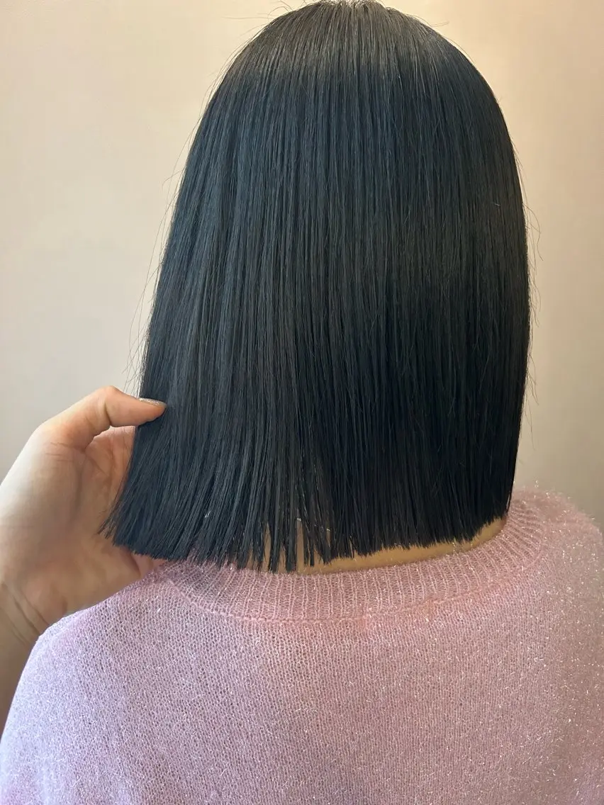 ミディアム カラー 黒髪 グレーブラック ボブ hubhair レイヤー/透明感のヘアスタイル
