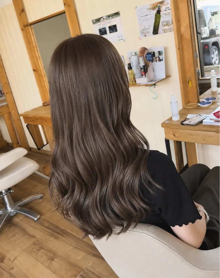 セミロング アッシュ アッシュグレー アッシュグレージュ カット ヘアカラー トリートメント 艶髪カラー/髪質改善 細貝 舞利のヘアスタイル