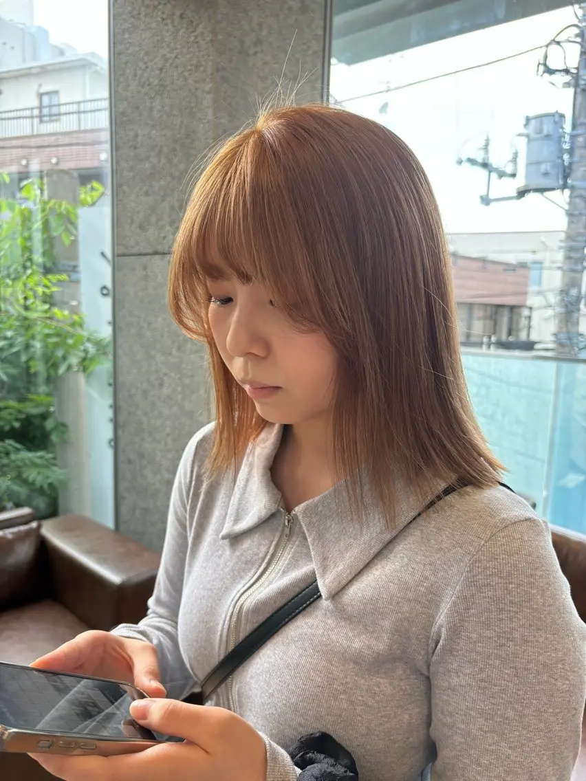 ミディアム カラー ヘアアレンジ ベージュカラー 押切 響 のヘアスタイル