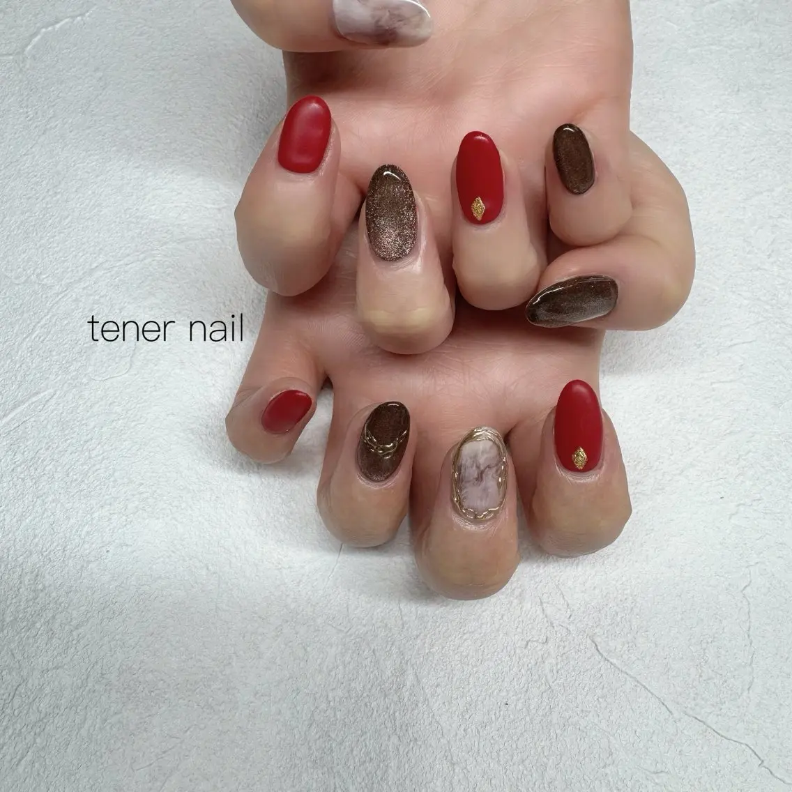 ネイル ブラウン 赤色 ハンドネイル テネルネイル tener nailのネイルデザイン