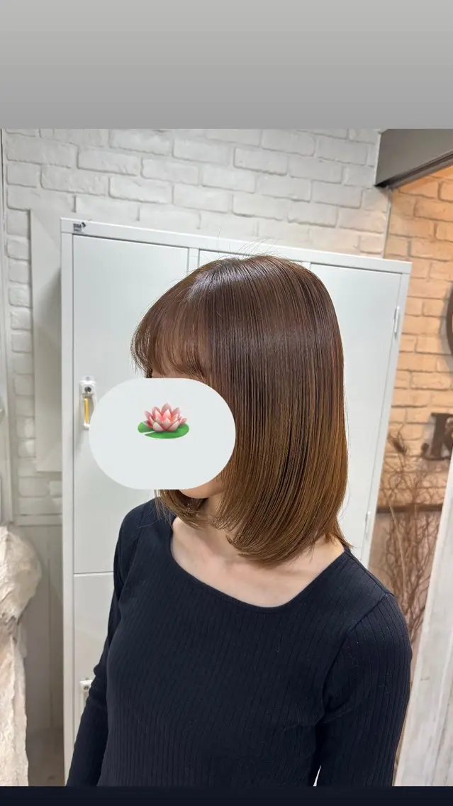 ミディアム カット 西山 ミユのヘアスタイル