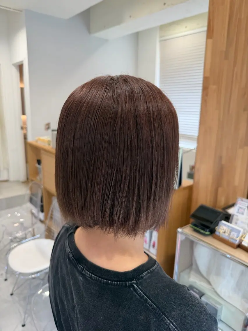 ショート ヘアカラー 市川 希星のヘアスタイル