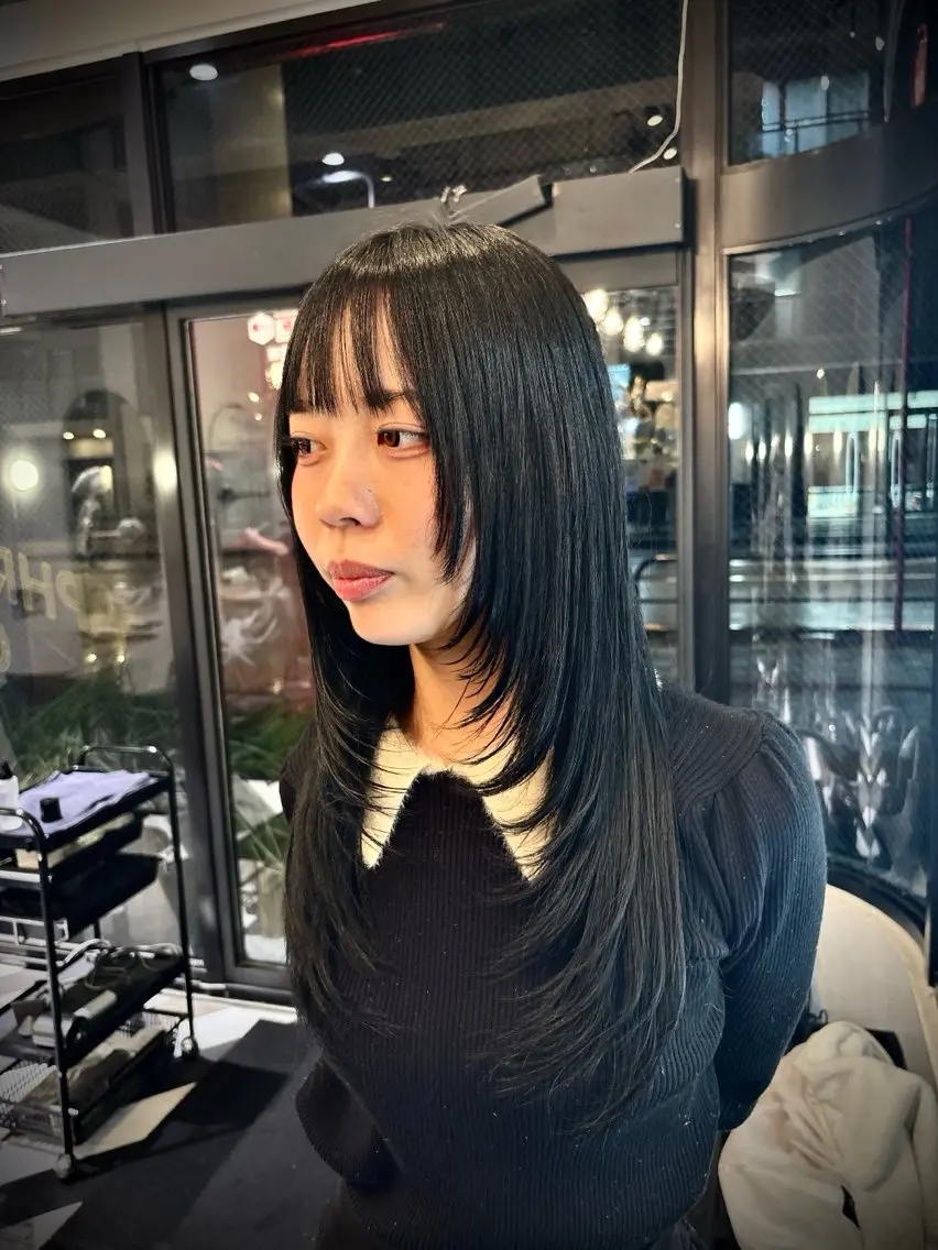 ロング カット 🫧透明感カラーレイ ヤースタイル松浦元海のヘアスタイル
