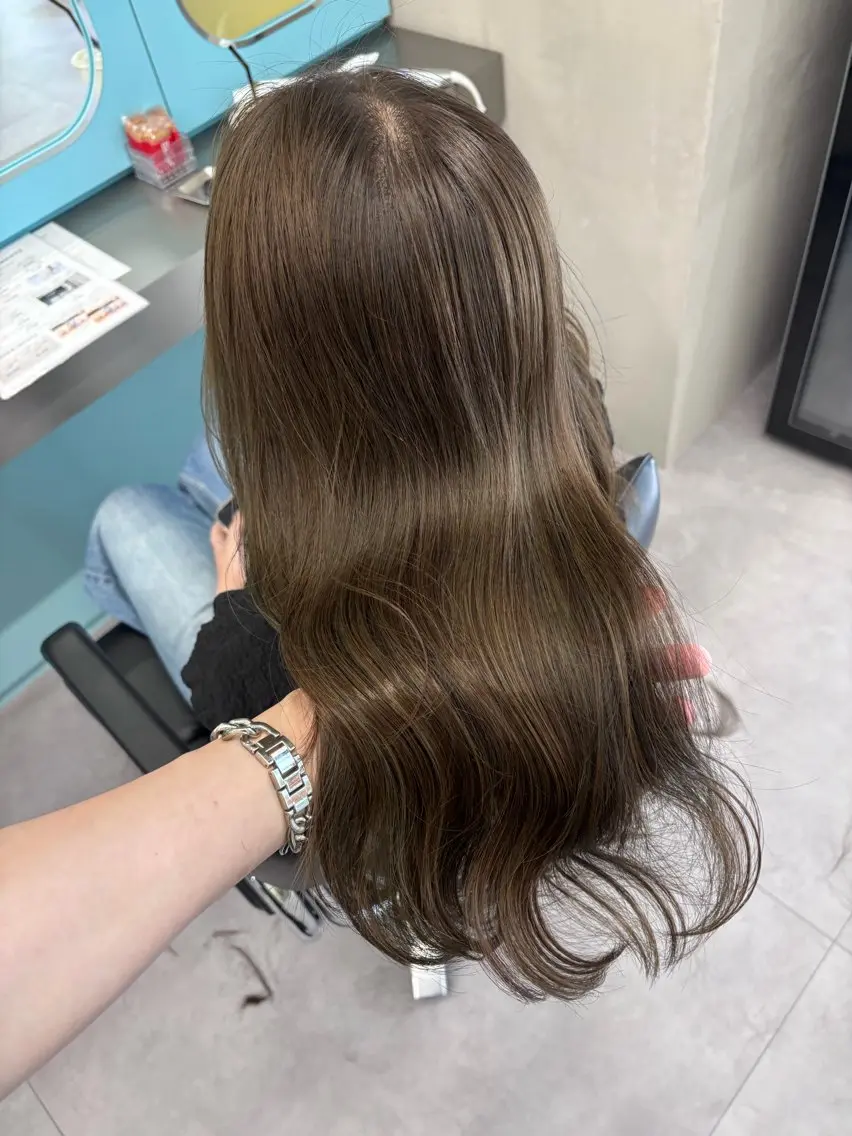ロング 切りっぱなしボブ ボブ 顔まわりレイヤー 顔周りカット 髪質改善 kyon🎀 透明感カラー/西梅田のヘアスタイル
