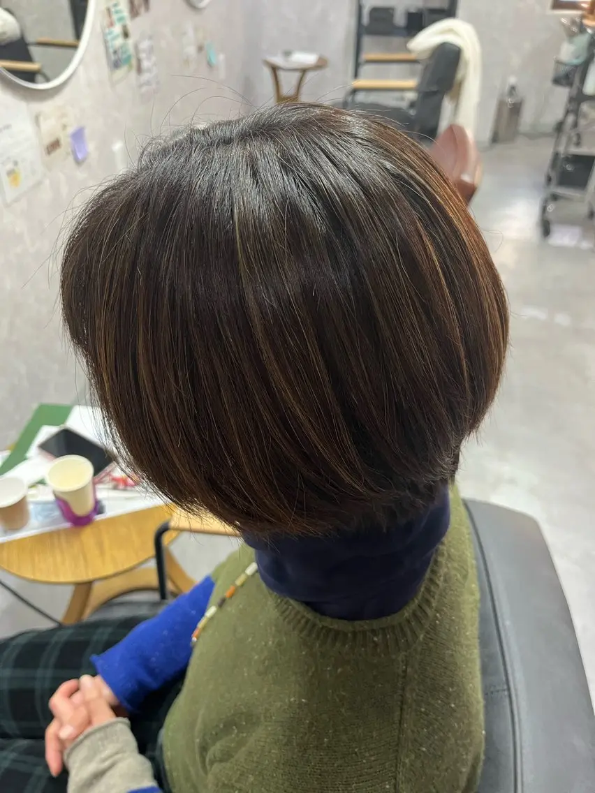 ミディアム カラー 池田 真衣のヘアスタイル