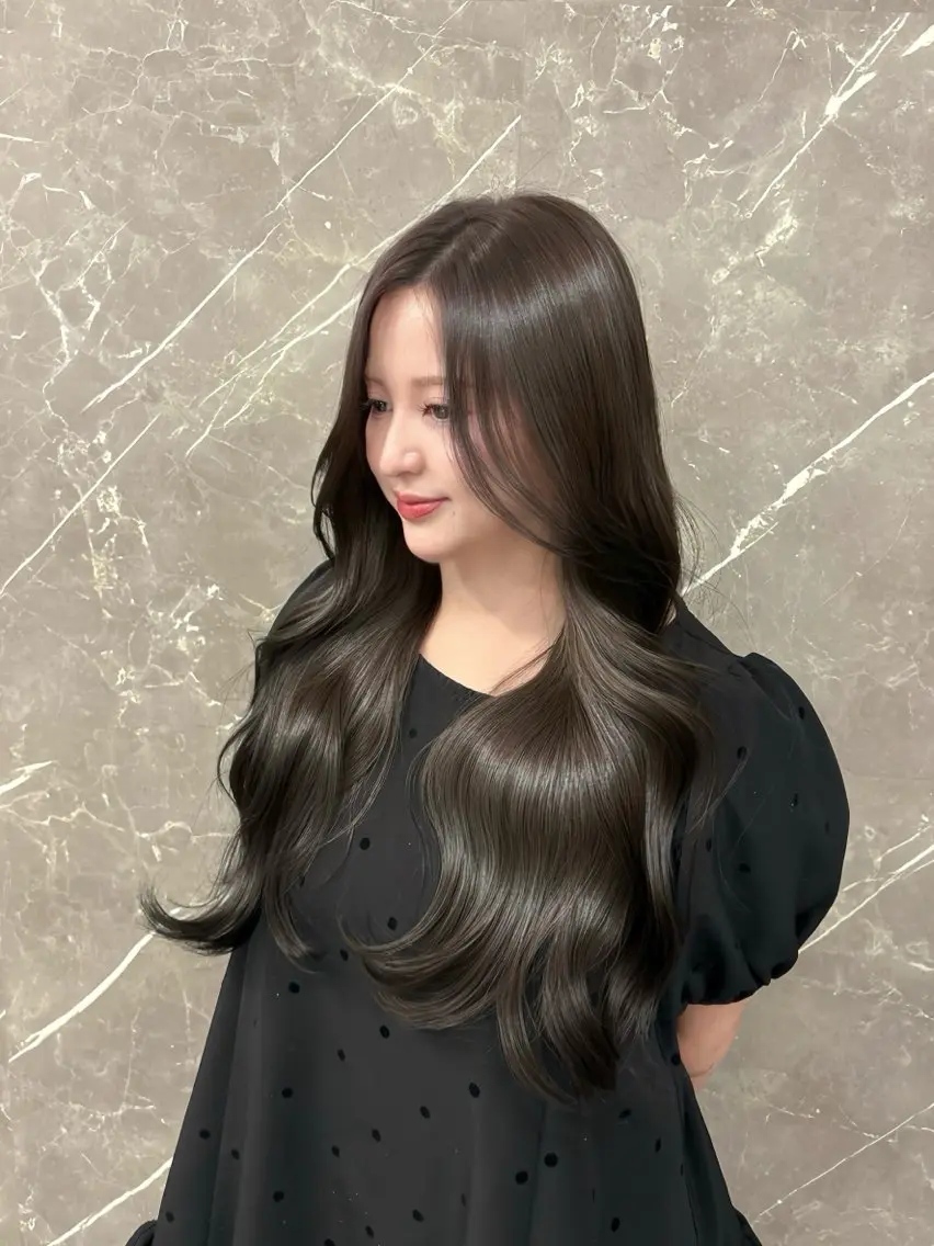 ロング カラー カット ヘアカラー ninaアイドル前髪 ×透明感🎀のヘアスタイル