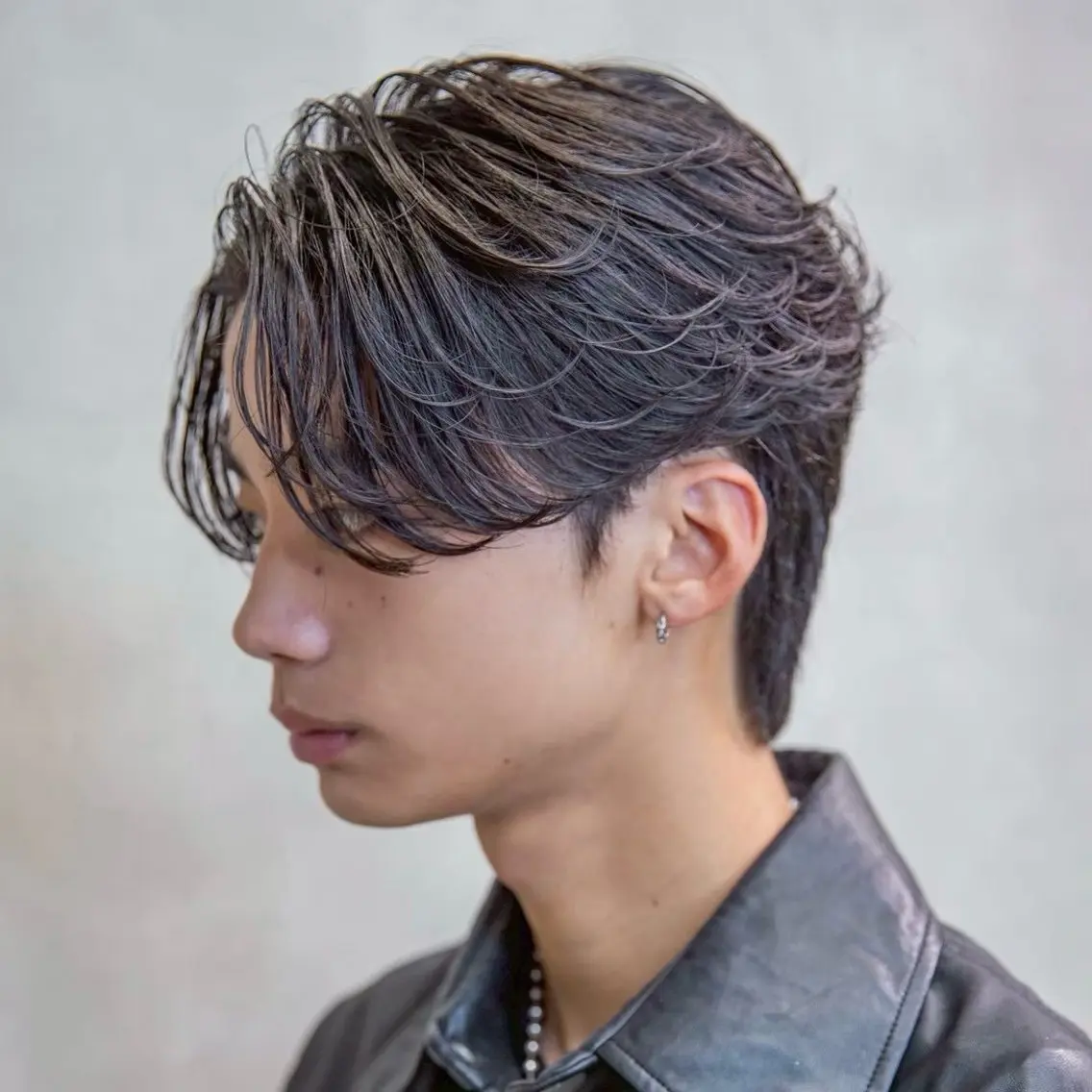 メンズ センターパート メンズ韓国風 🤍トレンドレイヤー 🤍Hitohaのヘアスタイル