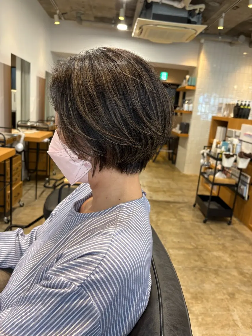 ショート 山崎 彩音のヘアスタイル