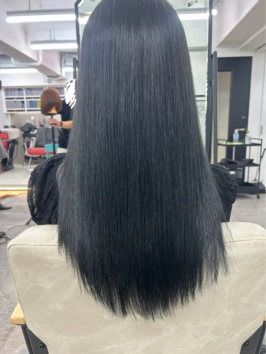 ロング カラー 黒髪 ブルーカラー ブルーブラック 透明感カラー kazu /渋谷美容師✨のヘアスタイル