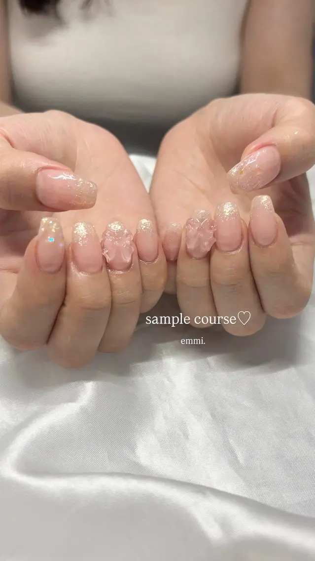 ネイル チークネイル フットネイル フレンチネイル ガーリー 氷ネイル・うるうるネイル ハンドネイル emmi nailのネイルデザイン