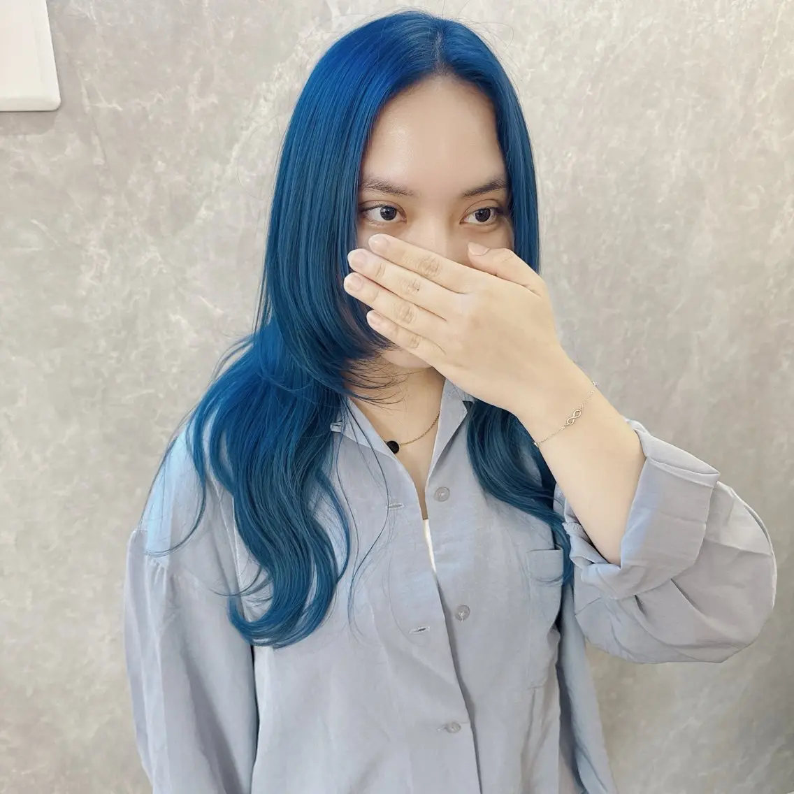 ロング カラー ブリーチ ブルーカラー ケアブリーチ 透明感カラー ハイトーンカラー ヘアカラー トリートメント ブリーチの神 KYONのその他イメージ