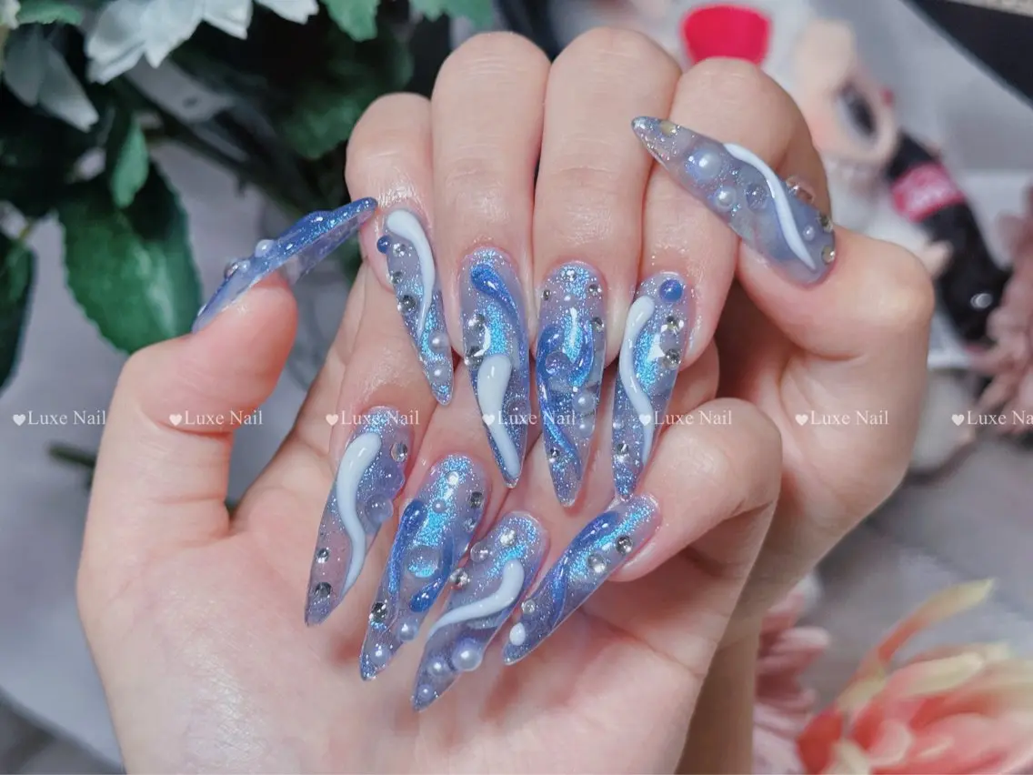 ネイル フラッシュネイル フットネイル フレンチネイル ジェルネイル ガラスフレンチ ハンドネイル ハンドケア Luxe Nail Salonのネイルデザイン