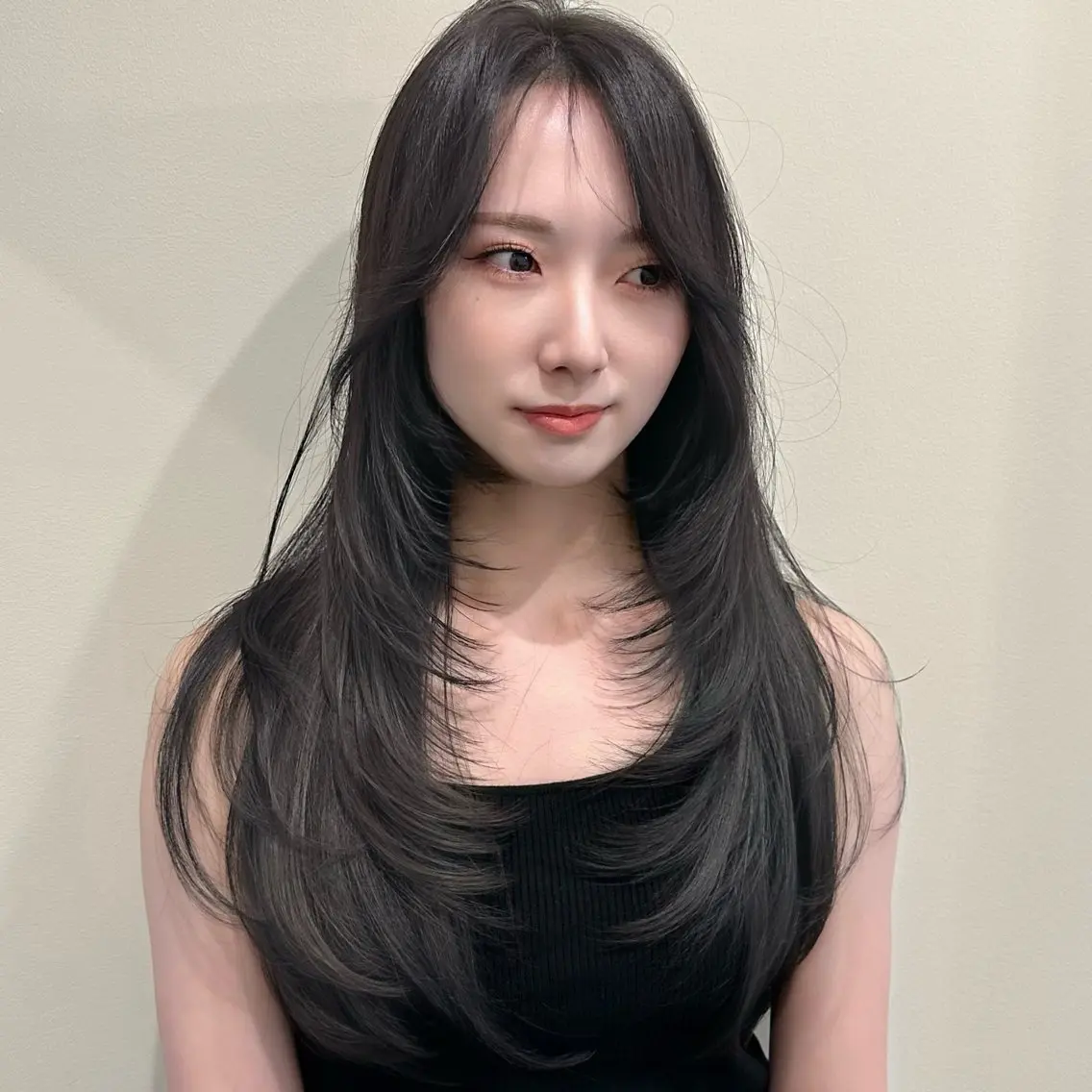 ロング カット ヘアカラー トリートメント 🌹ハッシュカット、 レイヤー韓国ヘア🌹のヘアスタイル