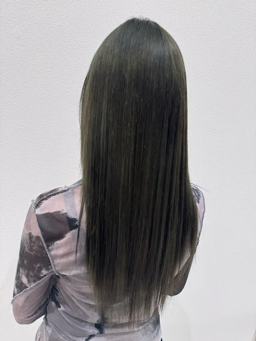 レディースカット+うる艶トリートメント🌟🌟の写真