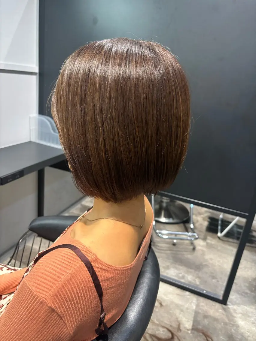 ショート ボブ レイヤーカット 穐田 航のヘアスタイル