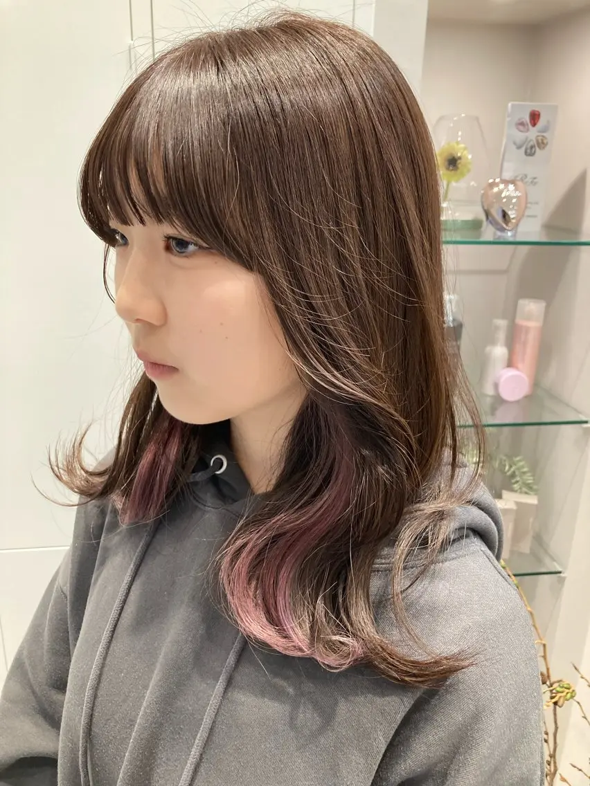 カラー イヤリングカラー ラベンダーカラー ラベンダーピンク ピンクカラー ヘアカラー WAWA miu🌷のヘアスタイル